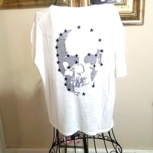 Skull Cashmere V-Neck Short Sleeve Tee with Stars Skull Print on Back. Size: XS.